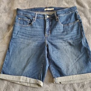 Levi's short